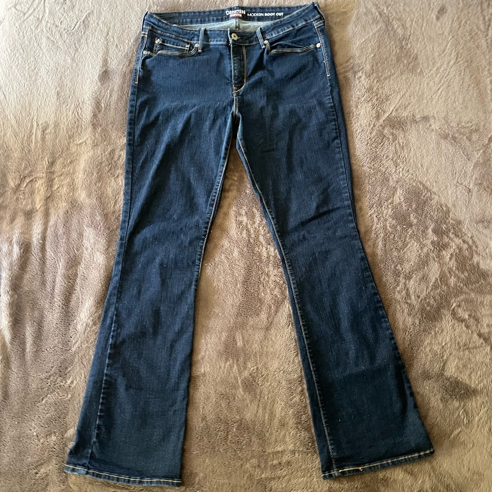Levi’s Denizen Bootcut Jeans, dark wash high waisted